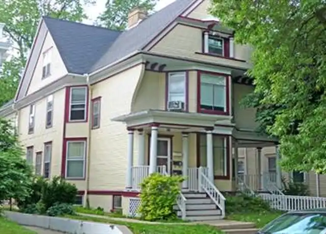 Property at 840 College Ave Unit 2, Racine, WI, 53403, 1 bed, 1 bath, [object Object]