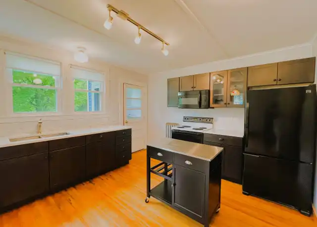 Property at 20 Porter Ave, Dalton, MA, 01226, 3 beds, 2 baths, [object Object]