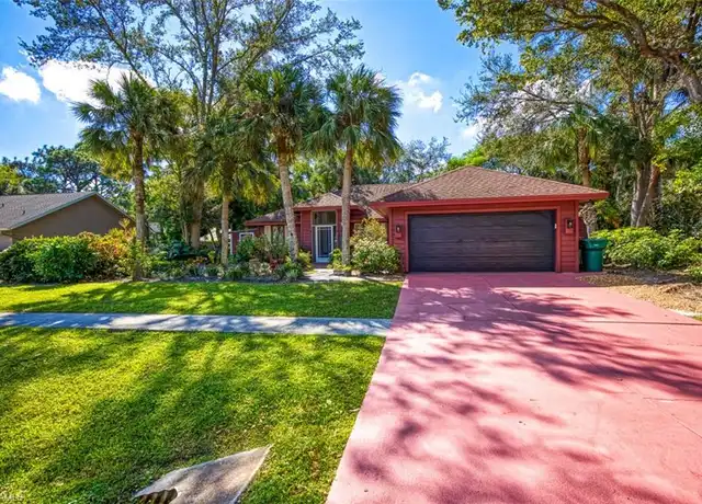 Property at 2490 Outrigger Ln, Naples, FL, 34104, 4 beds, 2 baths, [object Object]