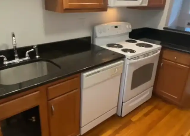 Property at 67 Wyman St, Waban, MA, 02468, 2 beds, 1 bath, [object Object]