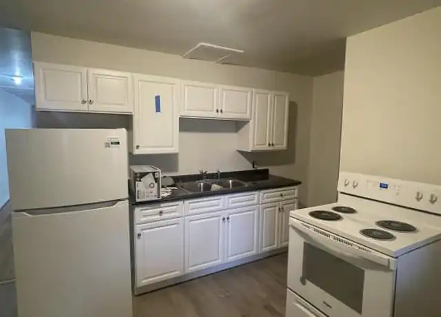 Property at 4 S Central Ave, Mechanicville, NY, 12118, 1 bed, 1 bath, [object Object]
