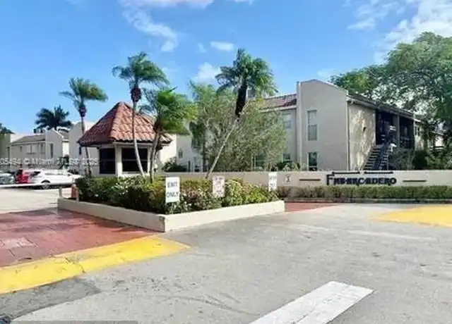 Property at 5314 NE 6th Ave Unit E20, Fort Lauderdale, FL, 33334, 1 bed, 1 bath, [object Object]