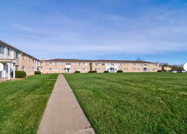 Photo of 21516 Dequindre Rd, Warren, MI 48091