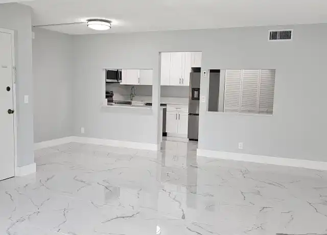 Property at 4991 Sable Pine Cir Unit B1, West Palm Beach, FL, 33417, 2 beds, 2 baths, [object Object]