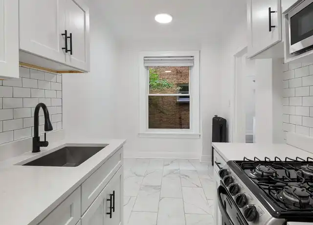 Property at Onyx on Sheridan - 5036 N Sheridan Rd, Chicago, IL, 60640, 0 beds, 1 bath, [object Object]