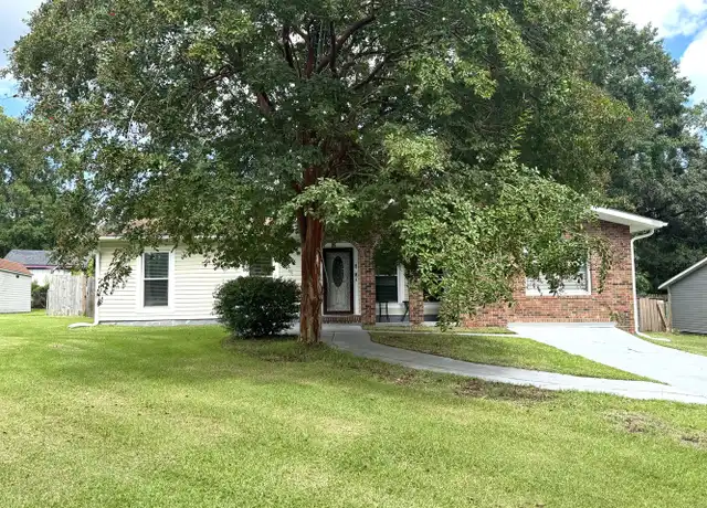 Property at 6017 E Red Oak Ct, Jacksonville, NC, 28546, 3 beds, 2 baths, [object Object]