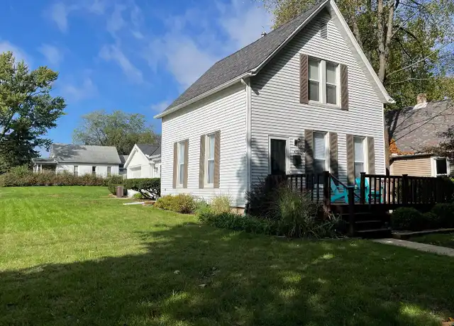 Property at 1402 Fell Ave, Bloomington, IL, 61701, 3 beds, 1 bath, [object Object]