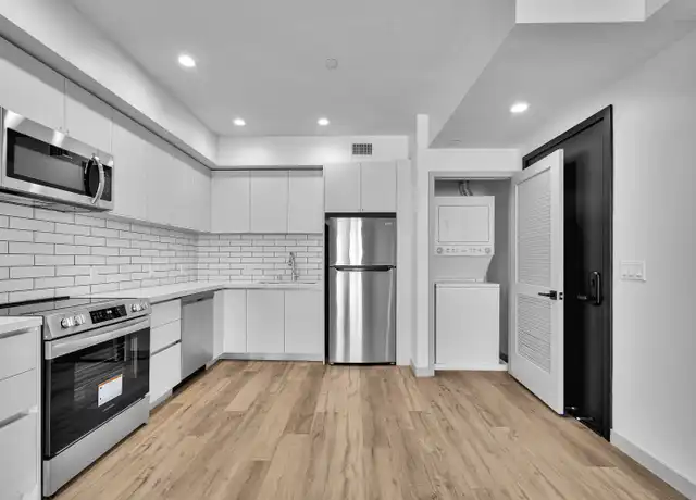 Property at 1240 Magnolia Ave Unit 204, Los Angeles, CA, 90006, 2 beds, 1 bath, [object Object]