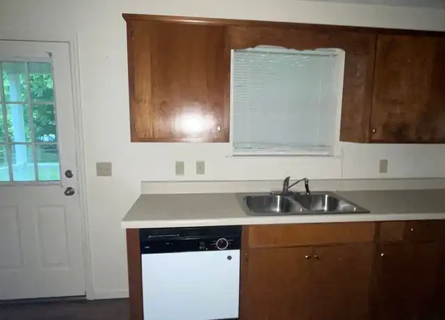 Property at 5051 County Road 1725 Unit 4, Holly Pond, AL, 35083, 2 beds, 1 bath, [object Object]