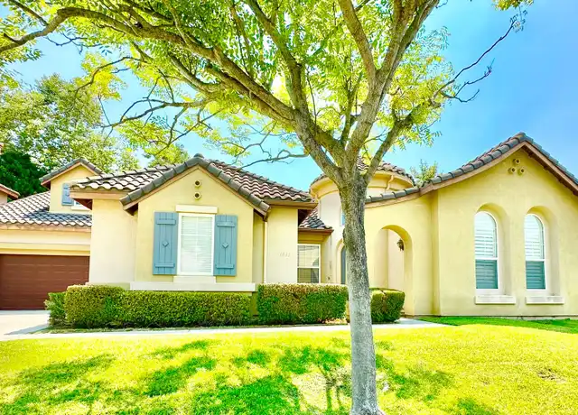 Property at 1031 Inverlochy Dr, Fallbrook, CA, 92028, 3 beds, 2.5 baths, [object Object]