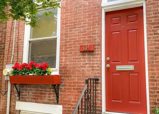 Property at 614 S 27th St, Philadelphia, PA, 19146, 3 beds, 2 baths, [object Object]