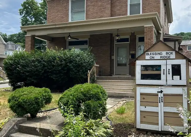 Property at 1210 1/2 Ridge Ave #1, Coraopolis, PA, 15108, 1 bed, 1 bath, [object Object]