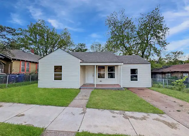 Property at 1226 S 1st St, Chickasha, OK, 73018, 3 beds, 1 bath, [object Object]