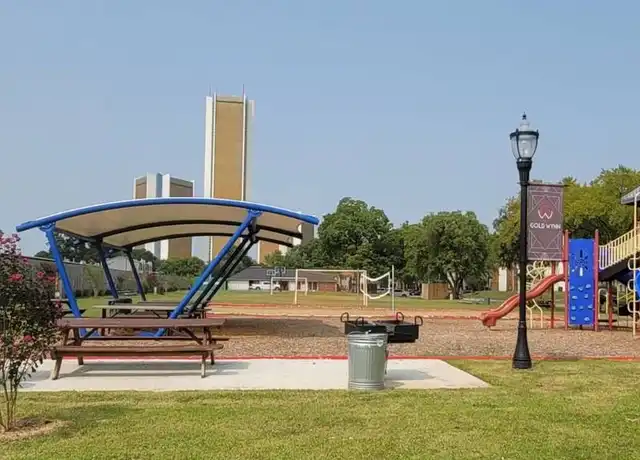 Property at 2505 E 88th St Unit B1, Tulsa, OK, 74137, 2 beds, 1 bath, [object Object]