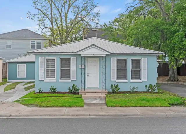 Property at 137A Riberia St, St. Augustine, FL, 32084, 3 beds, 1 bath, [object Object]