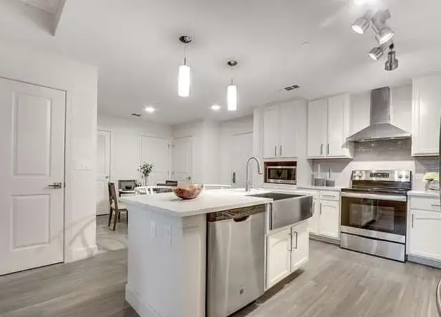 Photo of 3660 RCA Blvd, Palm Beach Gardens, FL 33410