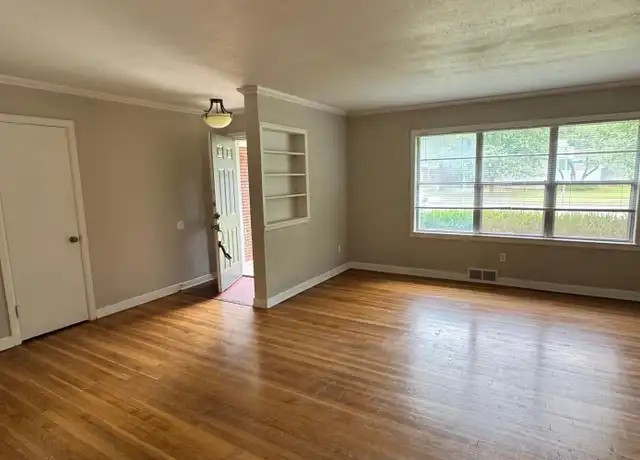 Property at 2801 20th St, Lubbock, TX, 79410, 3 beds, 2 baths, [object Object]