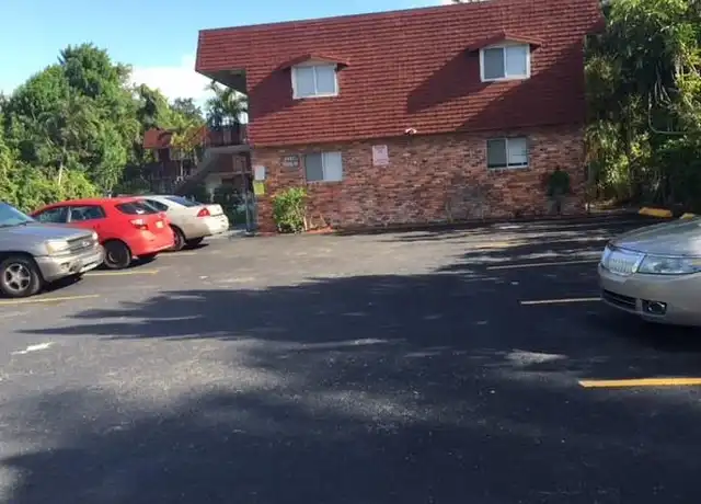 Property at 2310 Pierce St, Hollywood, FL, 33020, 1 bed, 1 bath, [object Object]