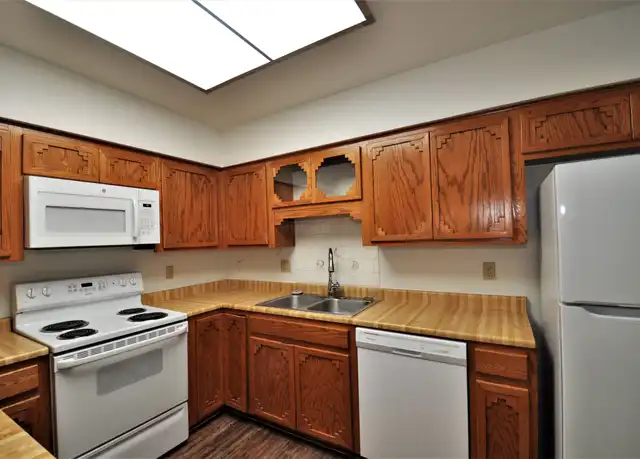 Property at 926 W Calle del Regalo, Green Valley, AZ, 85614, 2 beds, 2 baths, [object Object]