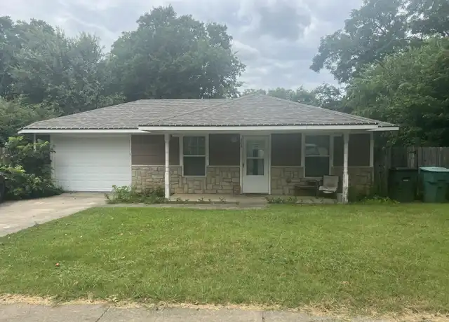 Property at 604 S Maxey St, Sherman, TX, 75090, 3 beds, 2 baths, [object Object]