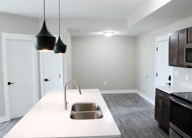 Property at 703 Legacy Dr Unit 10, Norfolk, NE, 68701, 2 beds, 1 bath, [object Object]