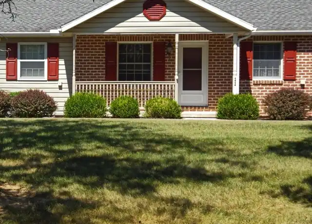 Property at 11 Strawberry Dr, Carlisle, PA, 17013, 2 beds, 2 baths, [object Object]