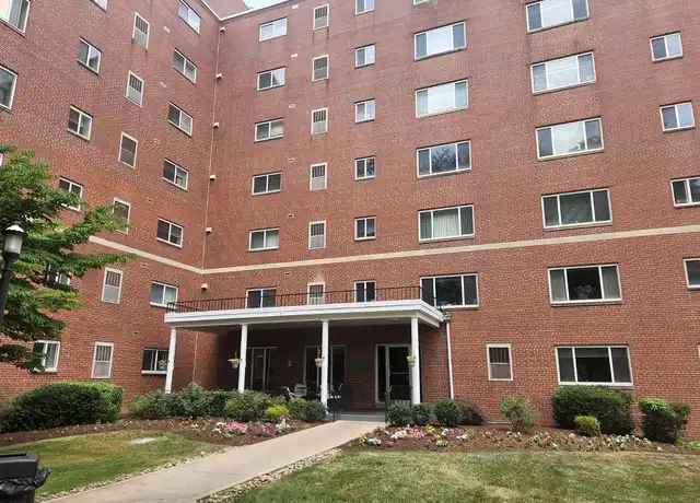 Property at Washington Gardens - 834 Washington Ave, Carnegie, PA, 15106, 1 bed, 1 bath, [object Object]