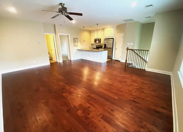 Property at 305 Felt Cir, Houston, TX, 77011, 2 beds, 2.5 baths, [object Object]