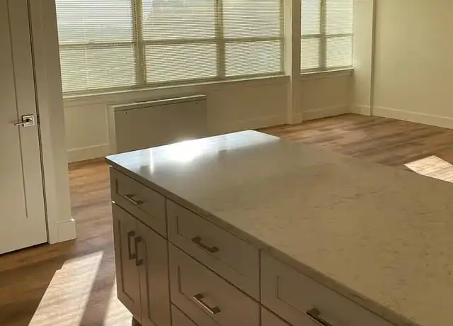 Property at 1806 Rittenhouse Sq Unit 18, Philadelphia, PA, 19103, 1 bed, 1 bath, [object Object]