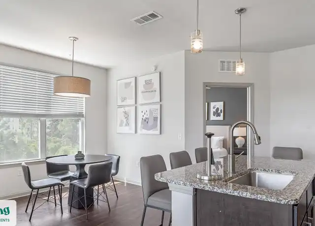 Property at 5704 W Thomas Rd Unit 1391411222, Phoenix, AZ, 85031, 1 bed, 1 bath, [object Object]