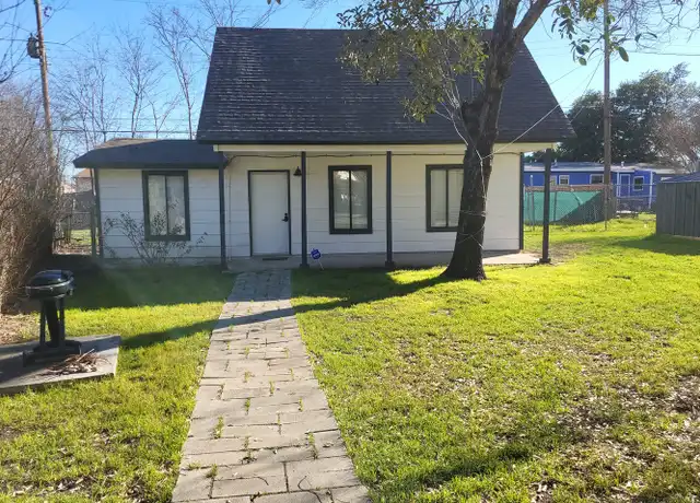 Property at 2414 Texas Ave, San Antonio, TX, 78228, 2 beds, 1 bath, [object Object]