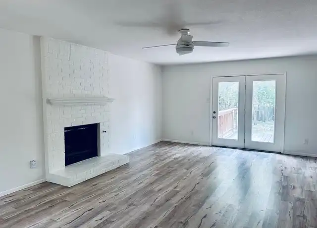 Property at 4307 Manzanillo Dr, Austin, TX, 78749, 3 beds, 2.5 baths, [object Object]