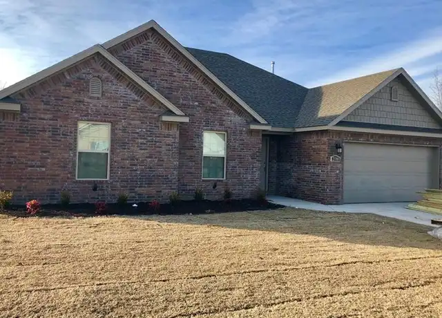Property at 911 Buck Dr, Pea Ridge, AR, 72751, 4 beds, 2 baths, [object Object]