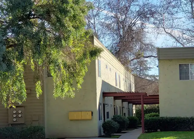 Property at 747 W 4th Ave Unit 747-01, Chico, CA, 95926, 4 beds, 2 baths, [object Object]