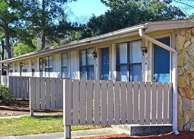 Property at Broadview Oaks - 6101 College Pkwy, Pensacola, FL, 32504, 0-1 beds, 1 bath, [object Object]