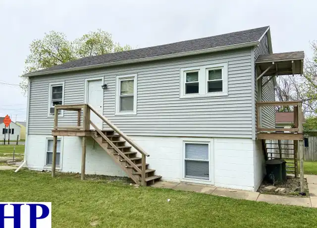 Property at 115 W Johnson Ave, Charleston, IL, 61920, 2 beds, 1 bath, [object Object]