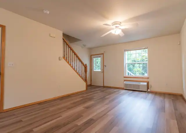 Property at 444 NE Stanton St Unit 6, Portland, OR, 97212, 2 beds, 1.5 baths, [object Object]