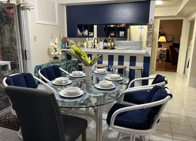 Property at 2427 35th St, Galveston, TX, 77550, 3 beds, 2.5 baths, [object Object]