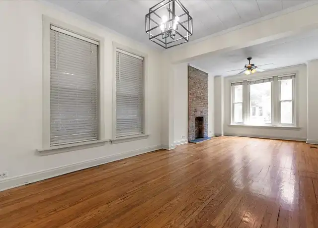 Property at 3046 N Kenmore Ave, Chicago, IL, 60657, 3 beds, 2 baths, [object Object]