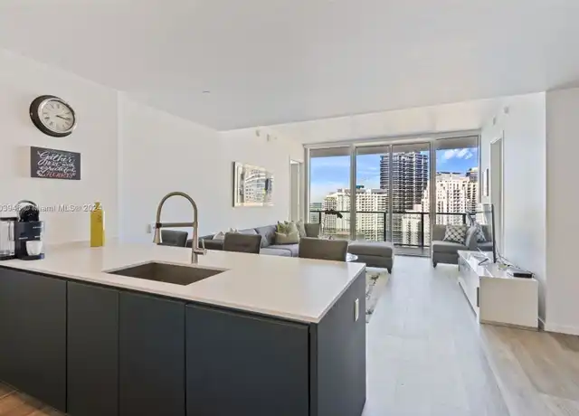 Property at 1300 Brickell Bay Dr #4305, Miami, FL, 33131, 2 beds, 2.5 baths, [object Object]