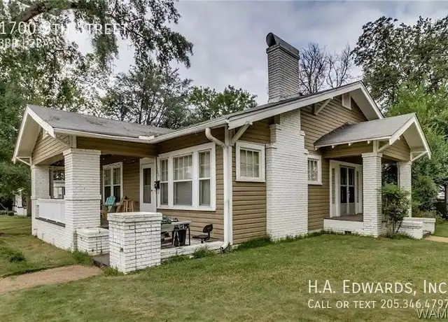 Property at 1700 9th St, Tuscaloosa, AL, 35401, 3 beds, 2 baths, [object Object]
