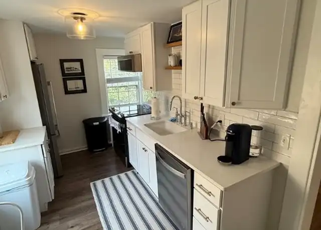 Property at 259 Gibbs Ave #7, Newport, RI, 02840, 1 bed, 1 bath, [object Object]