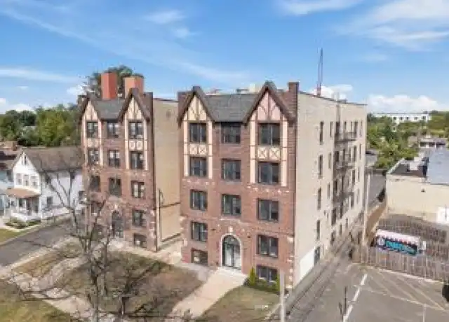 Property at 118 W 2nd Ave Unit 14, Roselle, NJ, 07203, 2 beds, 1 bath, [object Object]
