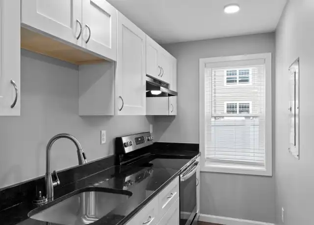 Property at 3548 Lafayette Rd Unit 201, Portsmouth, NH, 03801, 0 beds, 1 bath, [object Object]