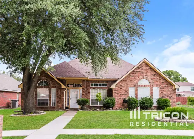 Property at 2708 Hemingway Dr, Grand Prairie, TX, 75052, 3 beds, 2 baths, [object Object]