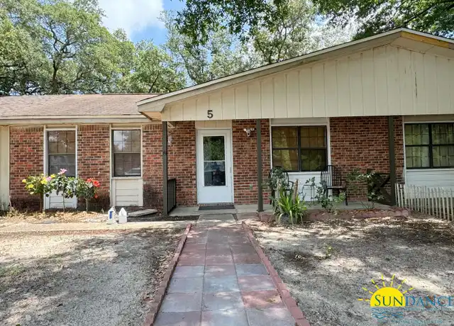 Property at 950 Donleen St #5, Fort Walton Beach, FL, 32547, 2 beds, 1.5 baths, [object Object]
