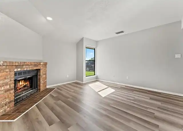 Property at 2512 Windy Pine Ln, Arlington, TX, 76015, 3 beds, 2 baths, [object Object]