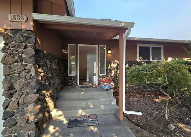 Property at 1636 Tanda Ln, Wenatchee, WA, 98801, 4 beds, 3 baths, [object Object]