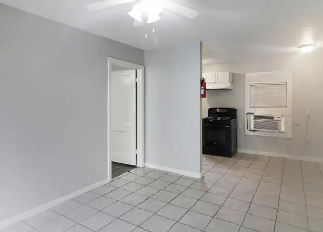 Property at 8029 Detroit St Unit 5, Houston, TX, 77017, 1 bed, 1 bath, [object Object]