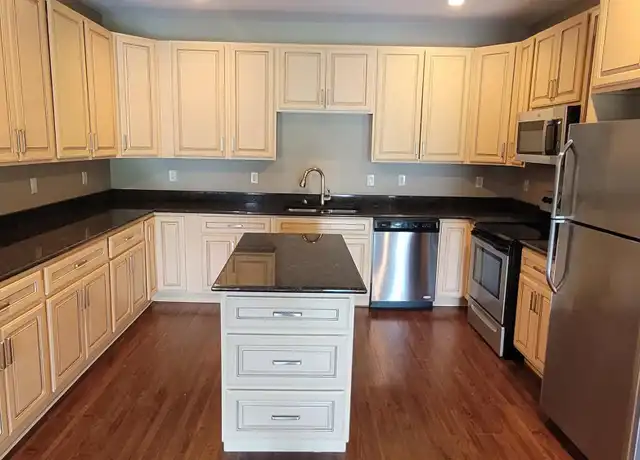 Property at 7459 Lions Gate Pkwy, Davison, MI, 48423, 3 beds, 2 baths, [object Object]